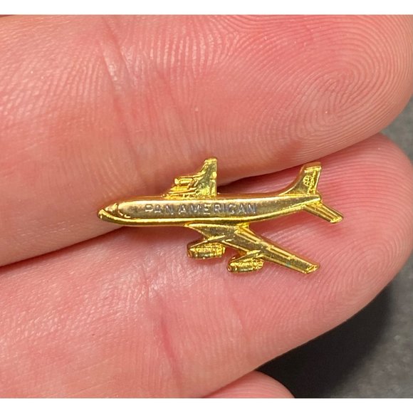 Vintage Pan American Gold Tone Jet Plane Lapel Pin Uniform - Picture 6 of 7